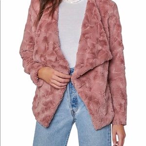 NWT BB Dakota Rose faux fur jacket Size Large